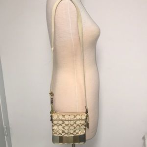 AUTHENTIC COACH PURSE